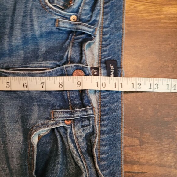 J Crew Jeans 27 P Slim Broken In Boyfriend Mid Rise Ripped Medium Light Wash - Picture 9 of 12